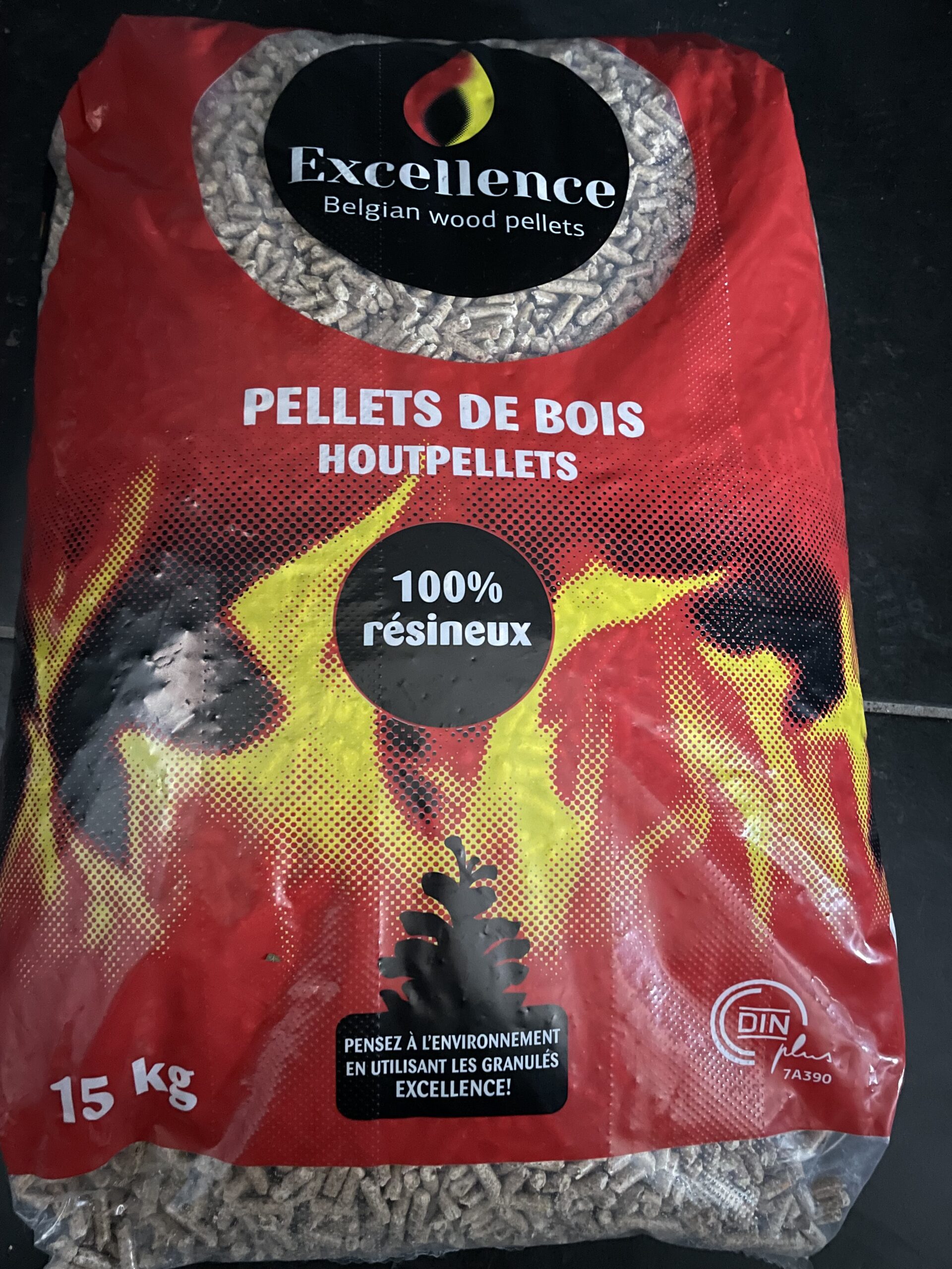 Combustibles Creppe pellets briquettes bûches bois petit bois Huy Ciney  Bastogne